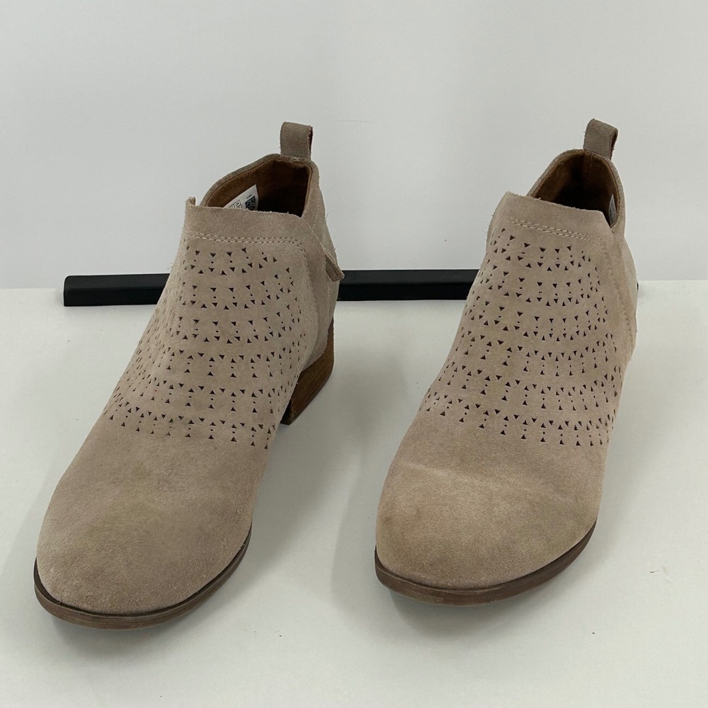 TOMS Deia Taupe Suede Perforated‎ Ankle Boots Stacked Heel Womens 11